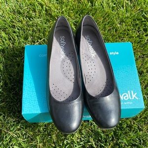 Black Softwalk Imperial pumps